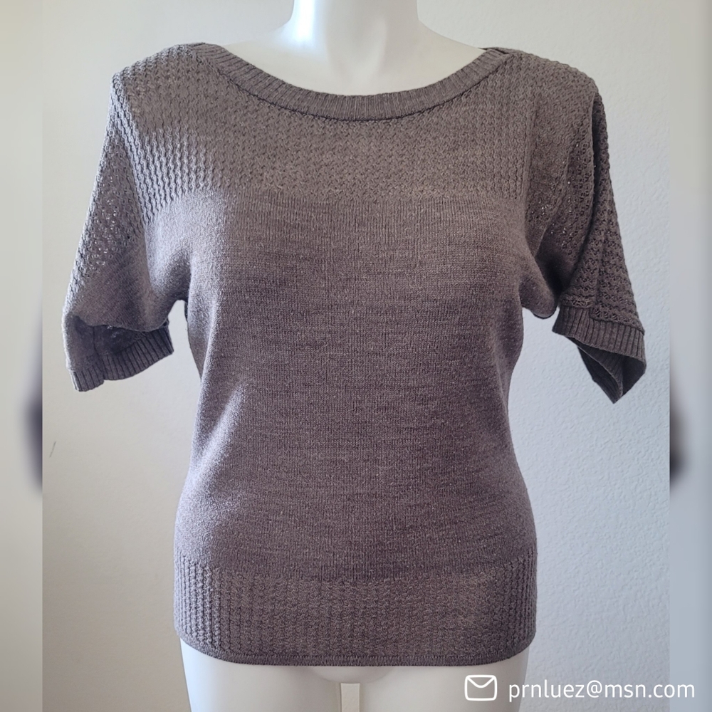 A Knitch Above Lightweight Sweater/Top